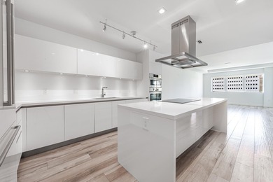 Beach Condo For Sale in Boca Raton, Florida