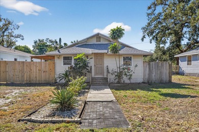 Beach Home For Sale in St. Petersburg, Florida