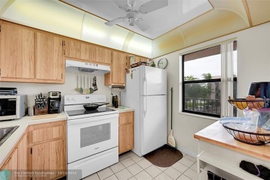 Beach Condo For Sale in Sunrise, Florida