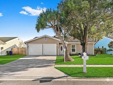 Beach Home Active Under Contract in Lake Worth, Florida