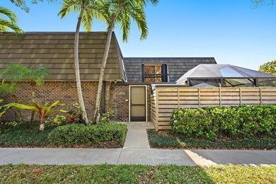 Beach Townhome/Townhouse For Sale in Palm Beach Gardens, Florida