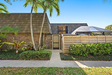 Beach Townhome/Townhouse For Sale in Palm Beach Gardens, Florida