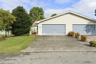 Beach Townhome/Townhouse For Sale in Wilmington, North Carolina