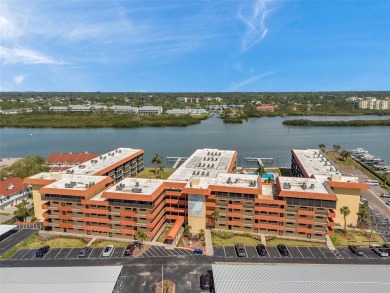 Beach Condo For Sale in Indian Shores, Florida