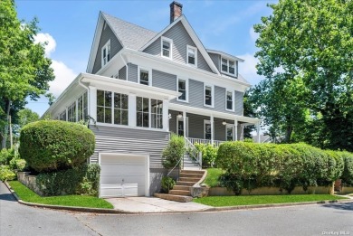 Beach Home Sale Pending in Sea Cliff, New York