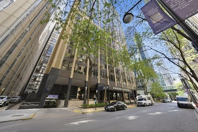 Beach Condo For Sale in Chicago, Illinois