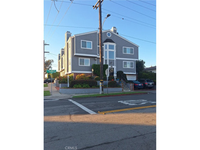 Beach Home For Sale in El Segundo, California