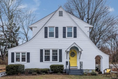 Beach Home For Sale in Old Saybrook, Connecticut