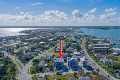 Beach Townhome/Townhouse For Sale in Hutchinson Island, Florida