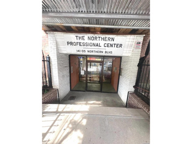 Beach Home Sale Pending in Flushing, New York