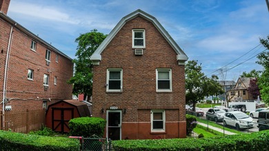 Beach Home For Sale in Bronx, New York