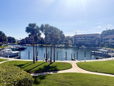 Beach Condo For Sale in North Palm Beach, Florida