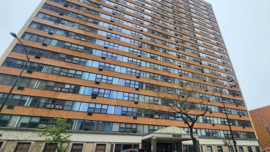 Beach Condo For Sale in Chicago, Illinois