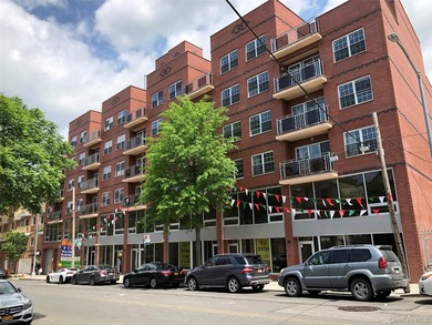 Beach Condo For Sale in Flushing, New York