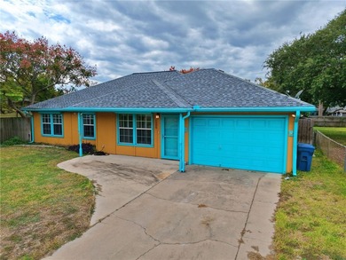 Beach Home For Sale in Rockport, Texas