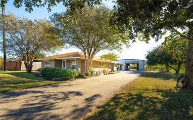 Beach Home For Sale in Corpus Christi, Texas