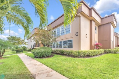 Beach Condo For Sale in Delray Beach, Florida