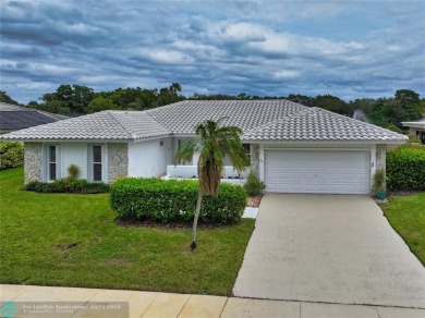 Beach Home For Sale in Boca Raton, Florida