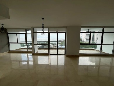 Beach Home For Sale in Panamá,