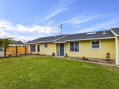 Beach Home For Sale in Eureka, California