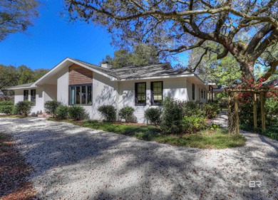 Beach Home For Sale in Fairhope, Alabama