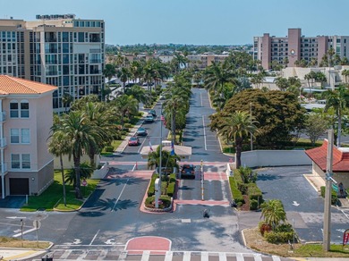 Beach Condo For Sale in South Pasadena, Florida