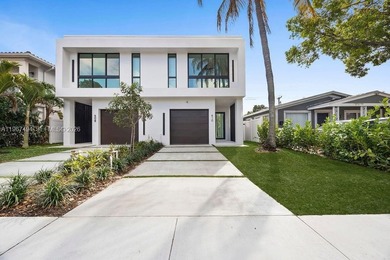 Beach Townhome/Townhouse For Sale in Fort Lauderdale, Florida