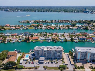Beach Condo For Sale in Clearwater, Florida