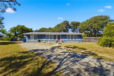 Beach Home For Sale in Rockport, Texas