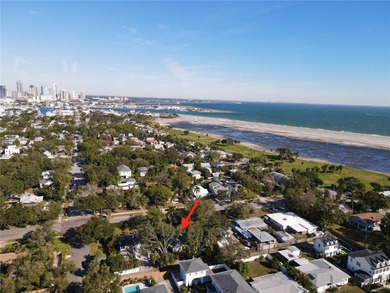 Beach Home Sale Pending in St. Petersburg, Florida