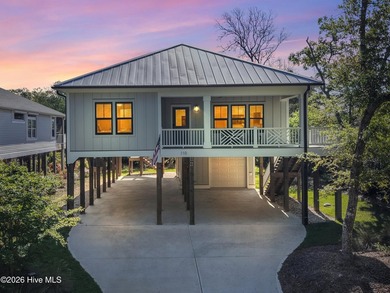 Beach Home For Sale in Oak Island, North Carolina