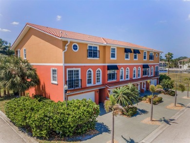 Beach Townhome/Townhouse For Sale in Tarpon Springs, Florida