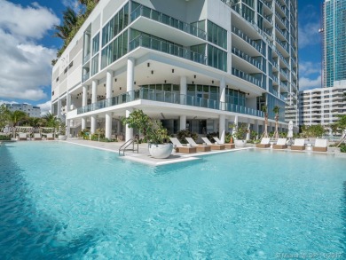 Beach Condo For Sale in Miami, Florida