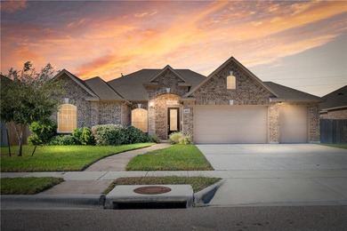 Beach Home For Sale in Portland, Texas