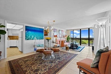 Beach Condo For Sale in West Palm Beach, Florida