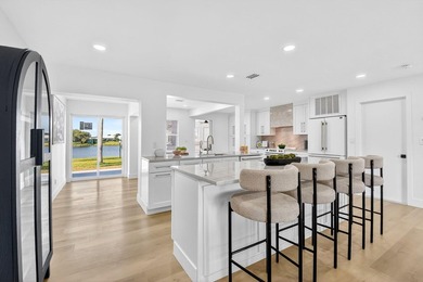 Beach Home Active Under Contract in Boynton Beach, Florida