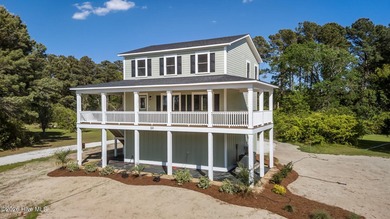 Beach Home For Sale in Beaufort, North Carolina