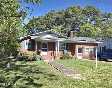 Beach Home For Sale in Elizabeth City, North Carolina