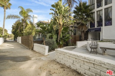 Beach Condo For Sale in Marina Del Rey, California