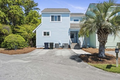Beach Townhome/Townhouse For Sale in Pine Knoll Shores, North Carolina