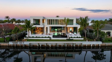 Beach Home For Sale in Manalapan, Florida