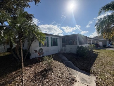 Beach Home For Sale in Palm Beach Gardens, Florida