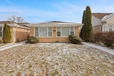 Beach Home Sale Pending in Skokie, Illinois