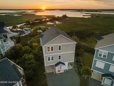 Beach Home For Sale in Surf City, North Carolina