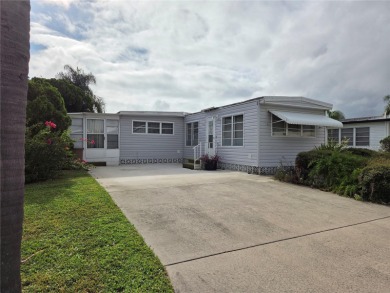 Beach Home Sale Pending in Sarasota, Florida