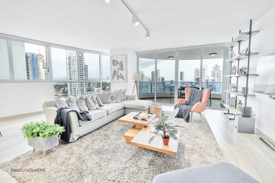 Beach Home For Sale in Panama City, 