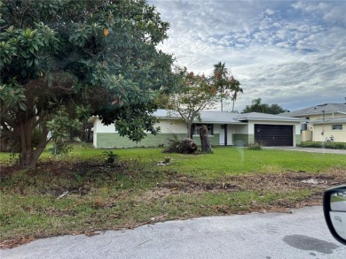 Beach Home For Sale in Crystal River, Florida