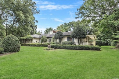 Beach Home For Sale in Locust Valley, New York