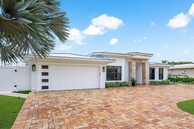 Beach Home For Sale in Boca Raton, Florida