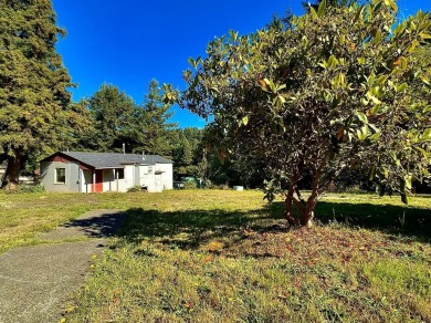 Beach Home For Sale in Eureka, California